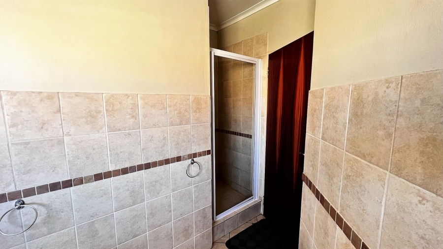 2 Bedroom Property for Sale in Fleurdal Free State